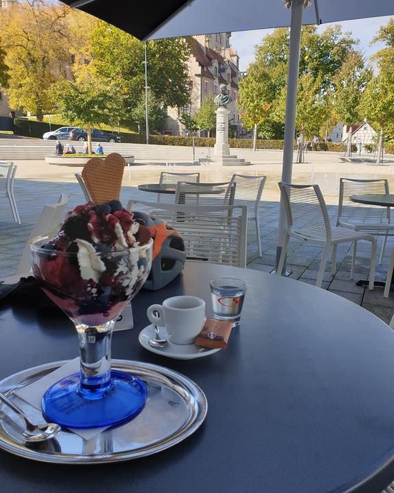 La Piazza caffe e gelato