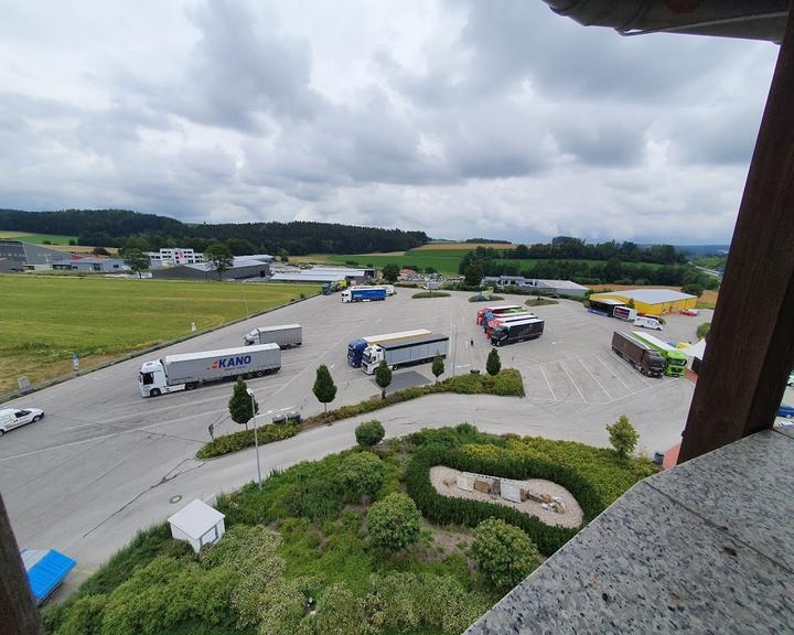 Autohof Neuhaus - Bergler an der A93